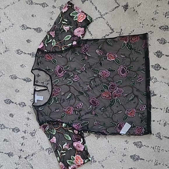 Streetwear Society Sheer Mesh Floral Top - Picture 3 of 3